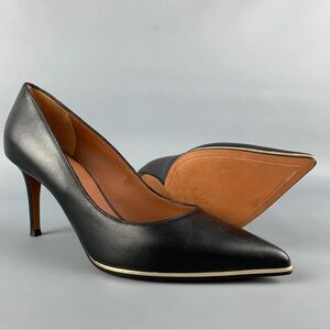 Givency black pumps with gold detail